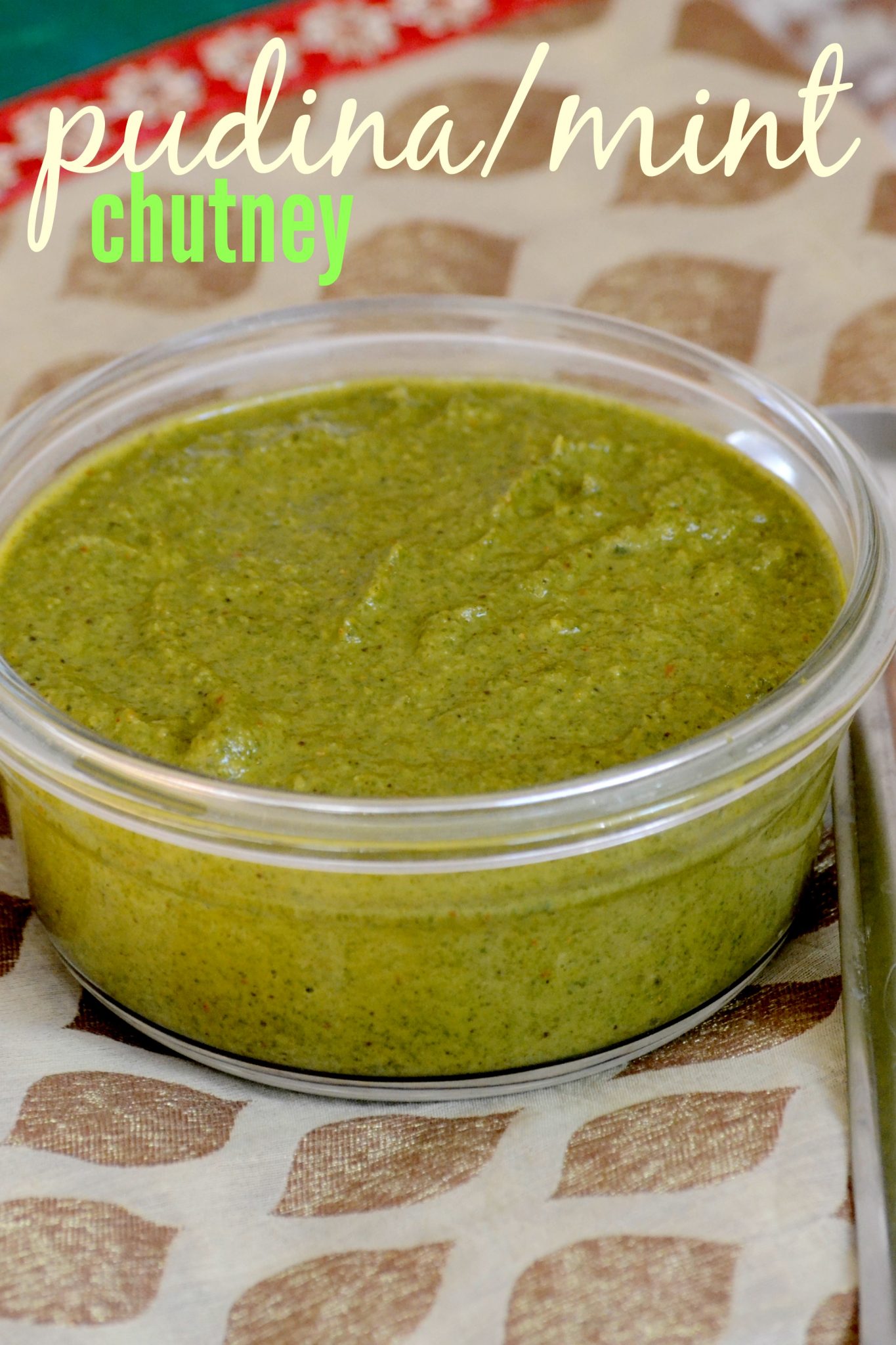 South indian style Pudina chutney, Pudina Chutney for Idli and Dosa